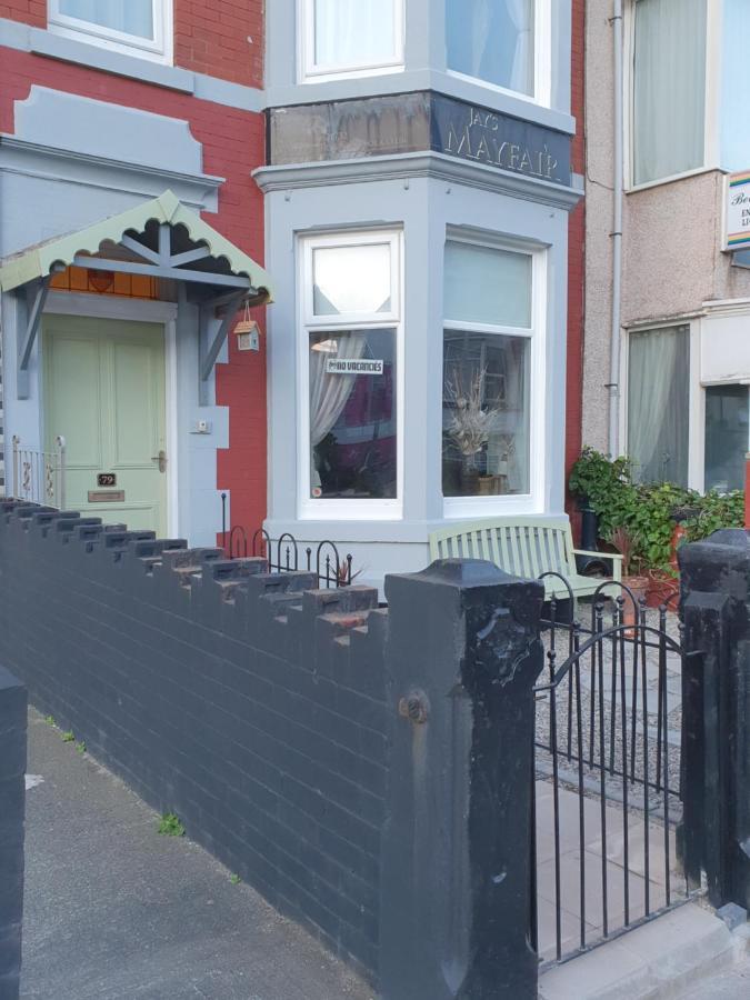 J'S Mayfair Guest House Blackpool Eksteriør bilde