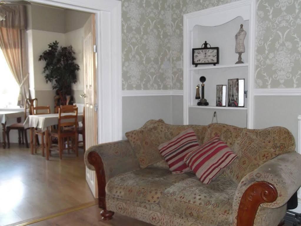 J'S Mayfair Guest House Blackpool Eksteriør bilde