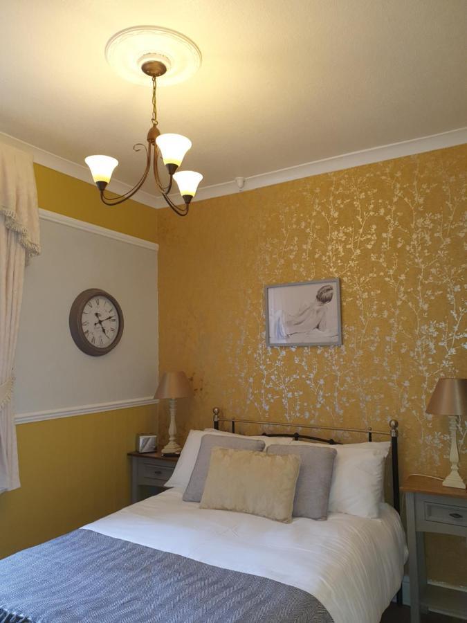 J'S Mayfair Guest House Blackpool Eksteriør bilde