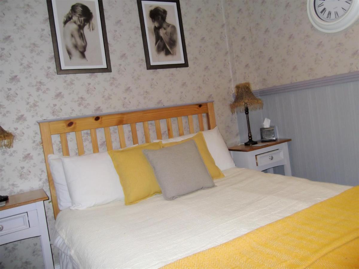 J'S Mayfair Guest House Blackpool Eksteriør bilde